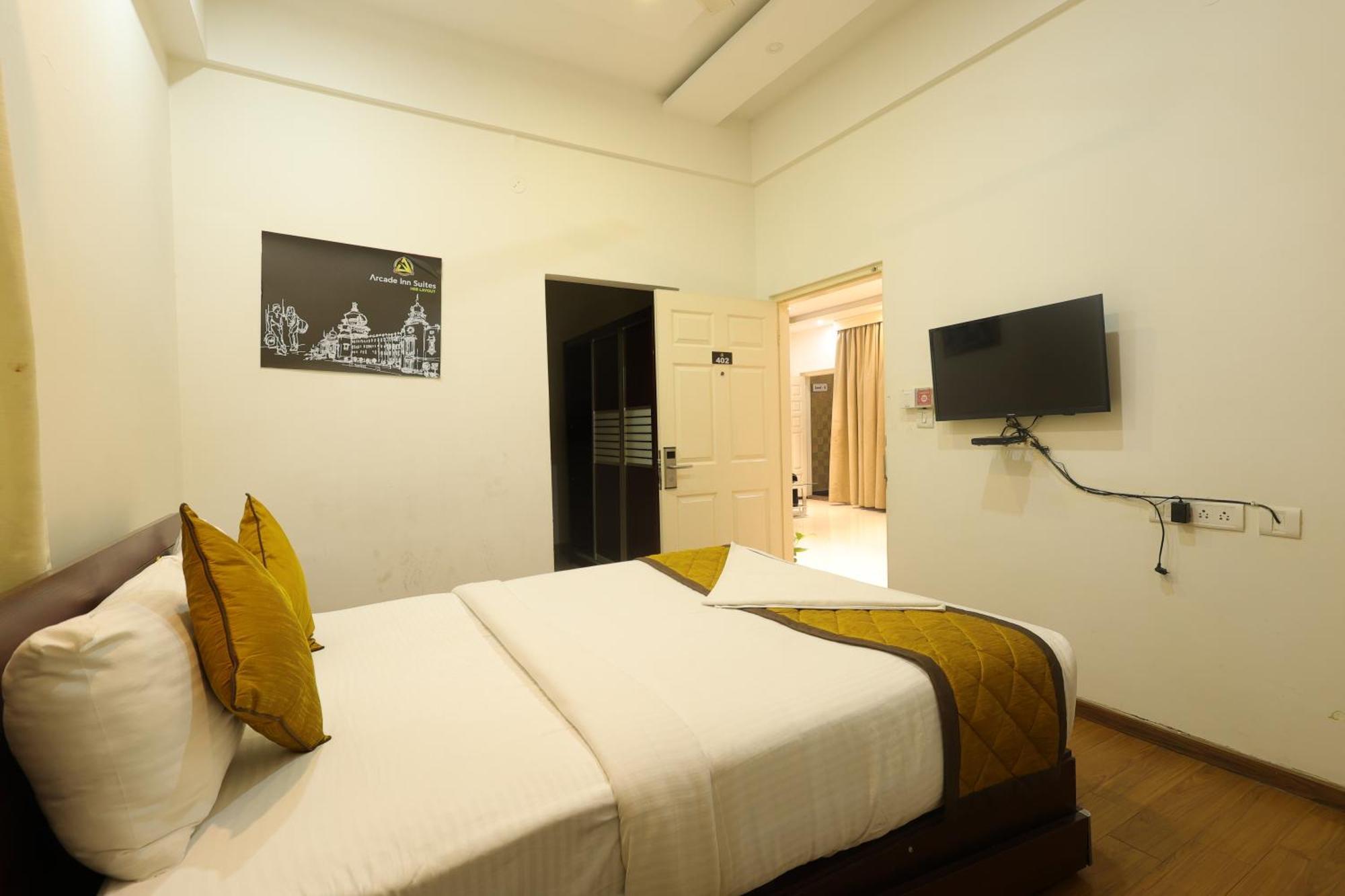 Arcade Inn Suites Bangalore Exterior foto