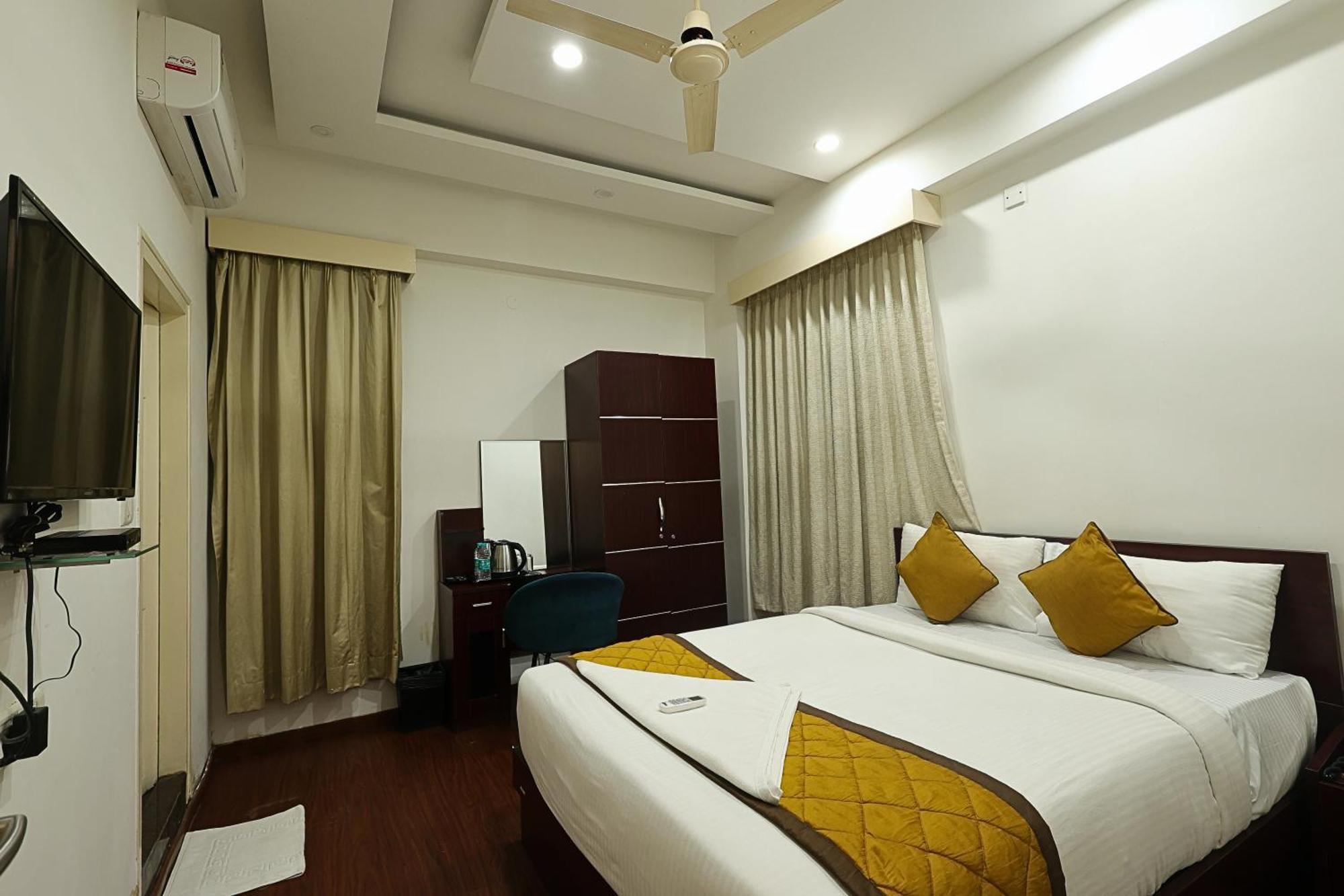 Arcade Inn Suites Bangalore Exterior foto
